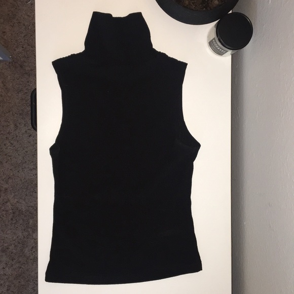 Black tank top turtleneck - Picture 3 of 3